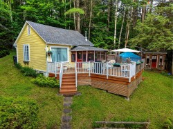 69 365e Avenue Saint-Hippolyte, QC J8A 2Y6